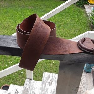Gap leather belt